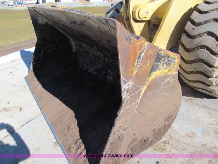 image for item A6764 1998 Komatsu WA450-3 wheel loader