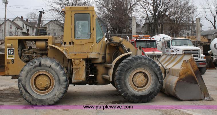image for item A6768 1973 Caterpillar 966C wheel loader