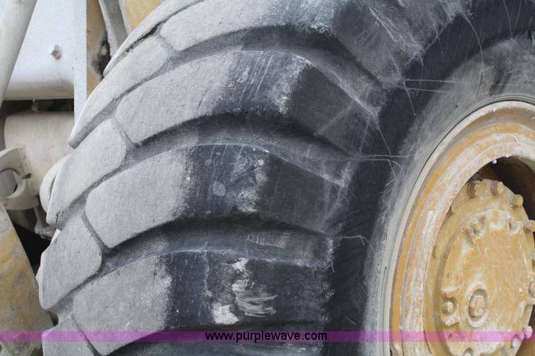 image for item A6768 1973 Caterpillar 966C wheel loader