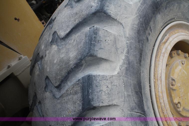 image for item A6768 1973 Caterpillar 966C wheel loader