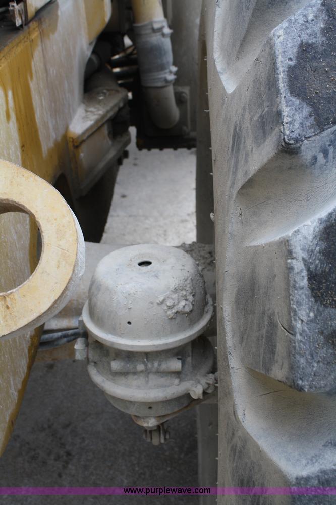 image for item A6768 1973 Caterpillar 966C wheel loader