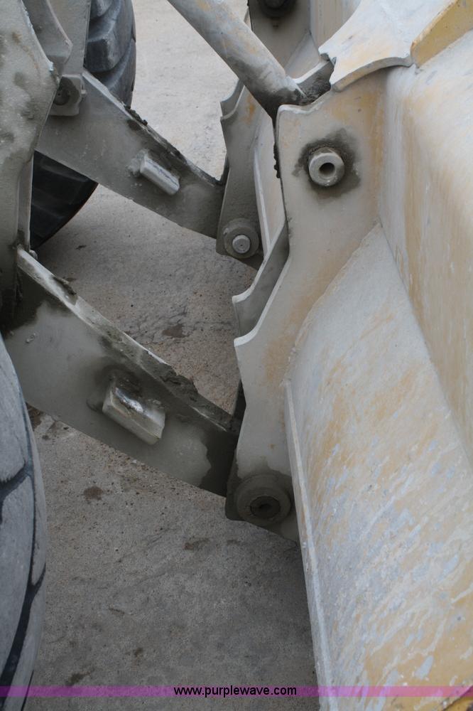 image for item A6768 1973 Caterpillar 966C wheel loader