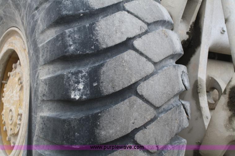 image for item A6768 1973 Caterpillar 966C wheel loader