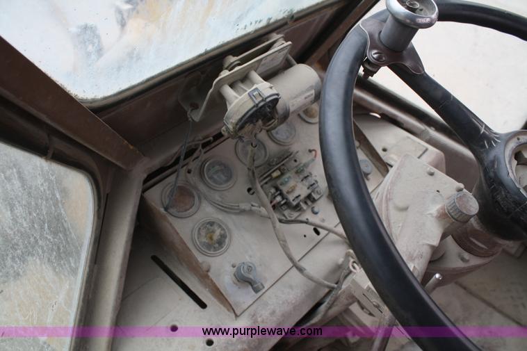 image for item A6768 1973 Caterpillar 966C wheel loader