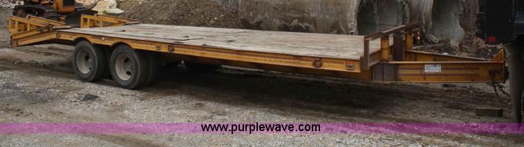 image for item A6770 1987 LZ 18KT double-axle trailer