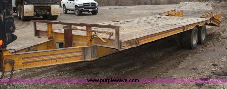 image for item A6770 1987 LZ 18KT double-axle trailer