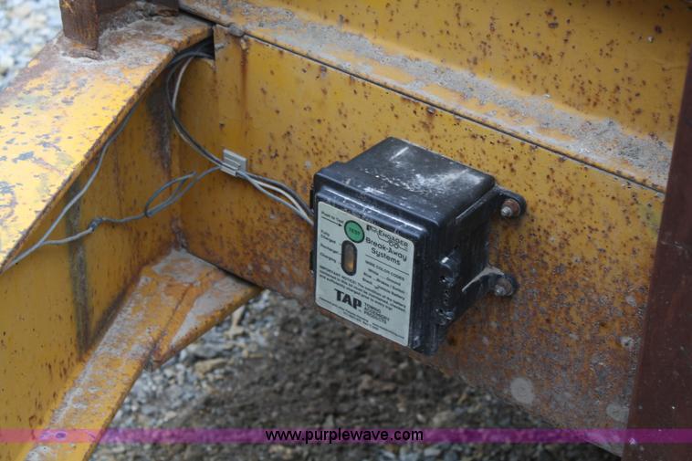 image for item A6770 1987 LZ 18KT double-axle trailer