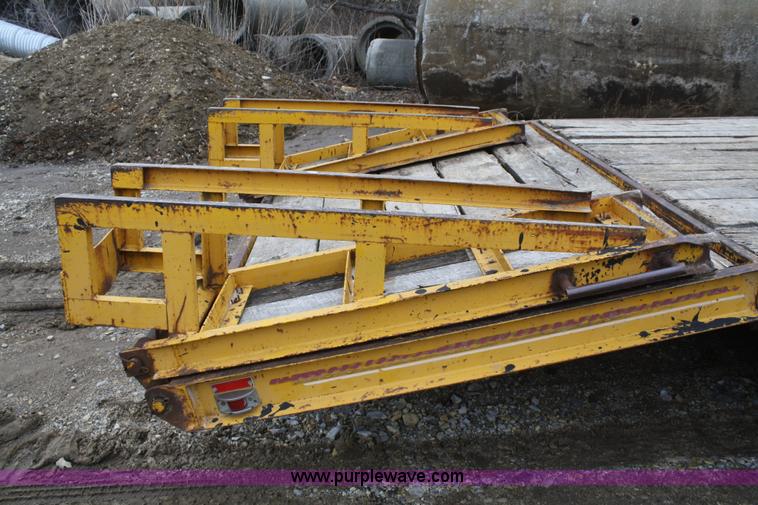 image for item A6770 1987 LZ 18KT double-axle trailer