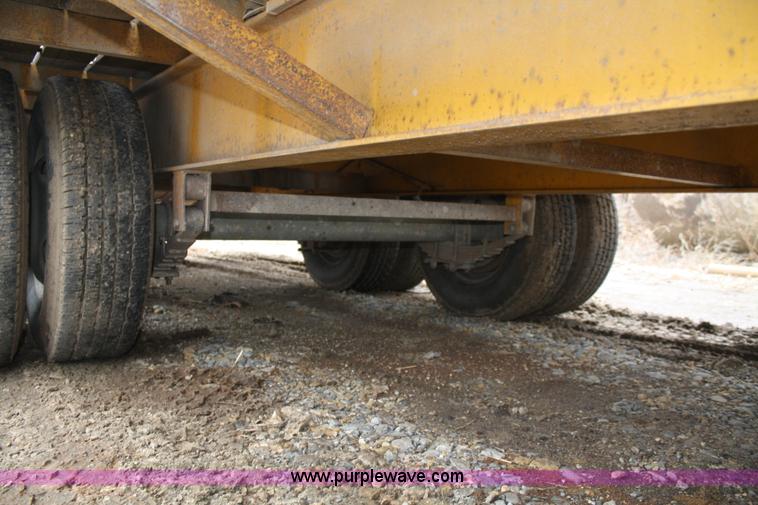 image for item A6770 1987 LZ 18KT double-axle trailer