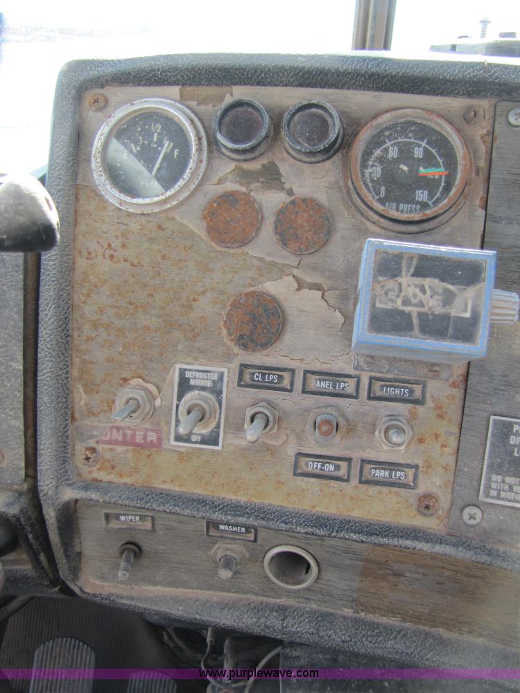 image for item B2122 1979 Mack RS6001 mixer truck