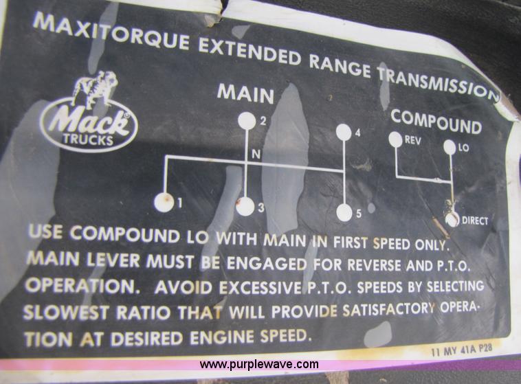 image for item B2122 1979 Mack RS6001 mixer truck