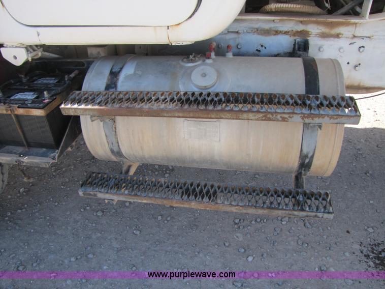 image for item B2122 1979 Mack RS6001 mixer truck