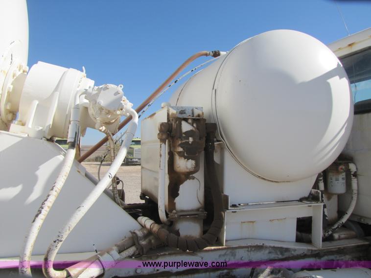 image for item B2122 1979 Mack RS6001 mixer truck