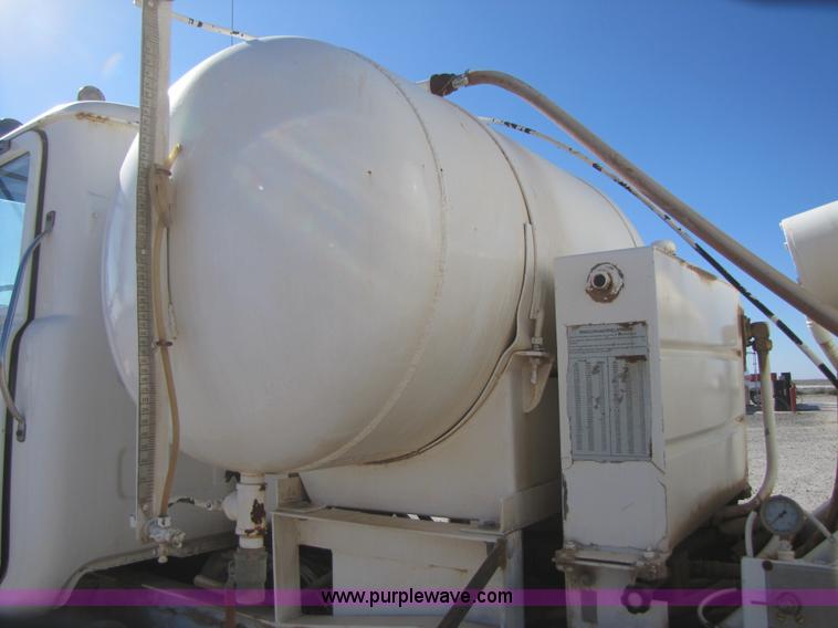 image for item B2122 1979 Mack RS6001 mixer truck