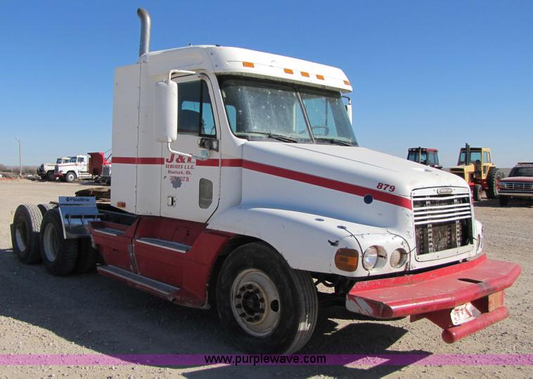 image for item B2193 1999 Freightliner Century Class semi truck