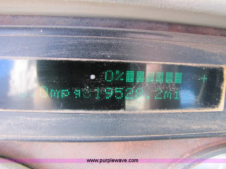 image for item B2193 1999 Freightliner Century Class semi truck