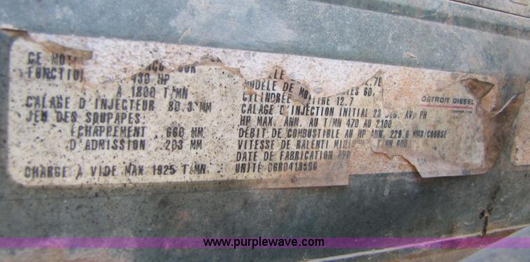 image for item B2193 1999 Freightliner Century Class semi truck