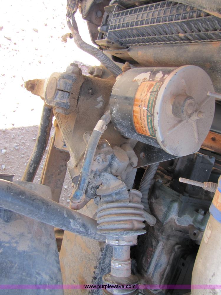 image for item B2193 1999 Freightliner Century Class semi truck