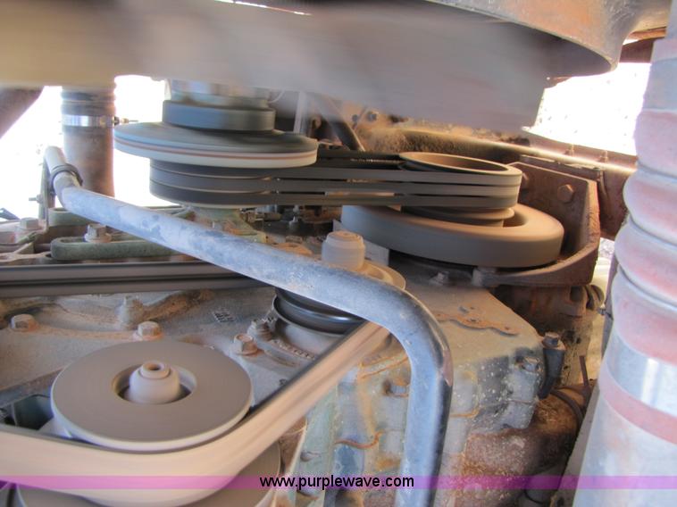 image for item B2193 1999 Freightliner Century Class semi truck