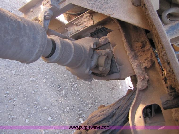 image for item B2193 1999 Freightliner Century Class semi truck