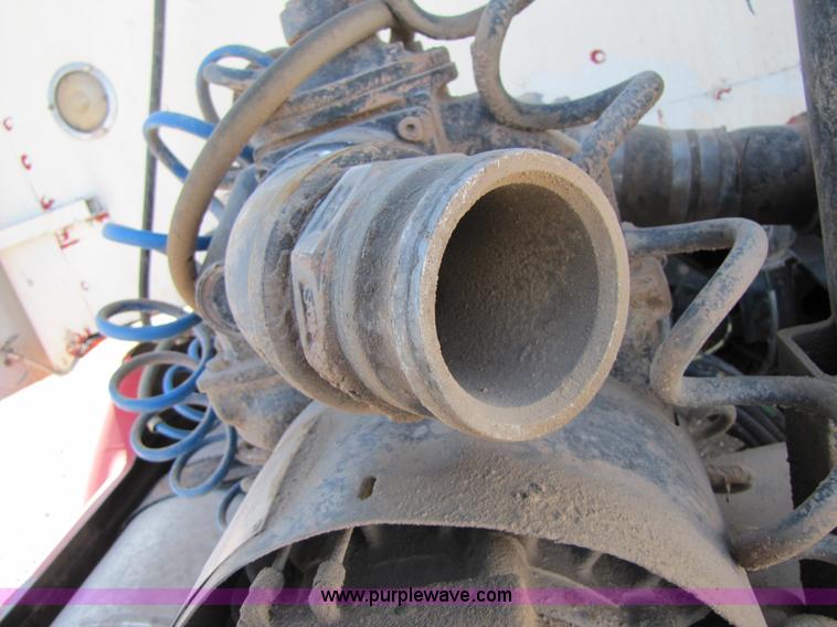 image for item B2193 1999 Freightliner Century Class semi truck