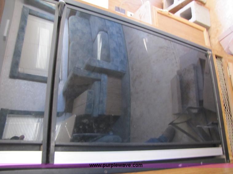 image for item B2195 1996 Dutchmen 33' travel trailer