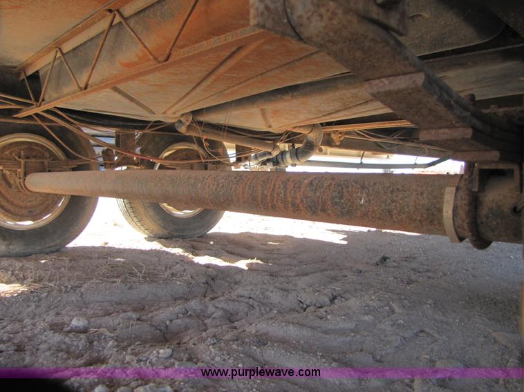 image for item B2195 1996 Dutchmen 33' travel trailer