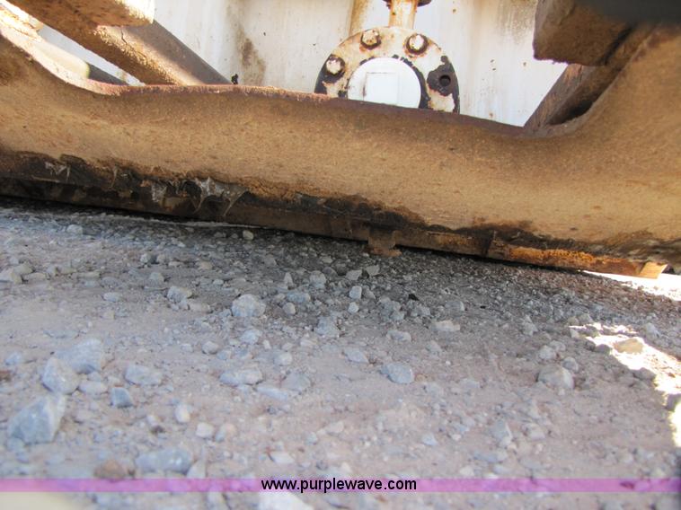 image for item B2196 2005 V.E. Enterprises flat top storage/frac tank