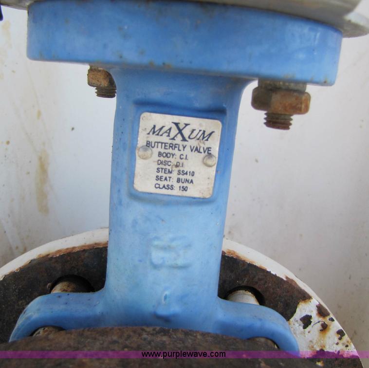 image for item B2196 2005 V.E. Enterprises flat top storage/frac tank