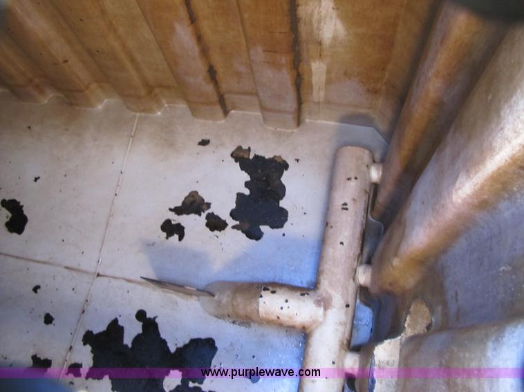 image for item B2196 2005 V.E. Enterprises flat top storage/frac tank