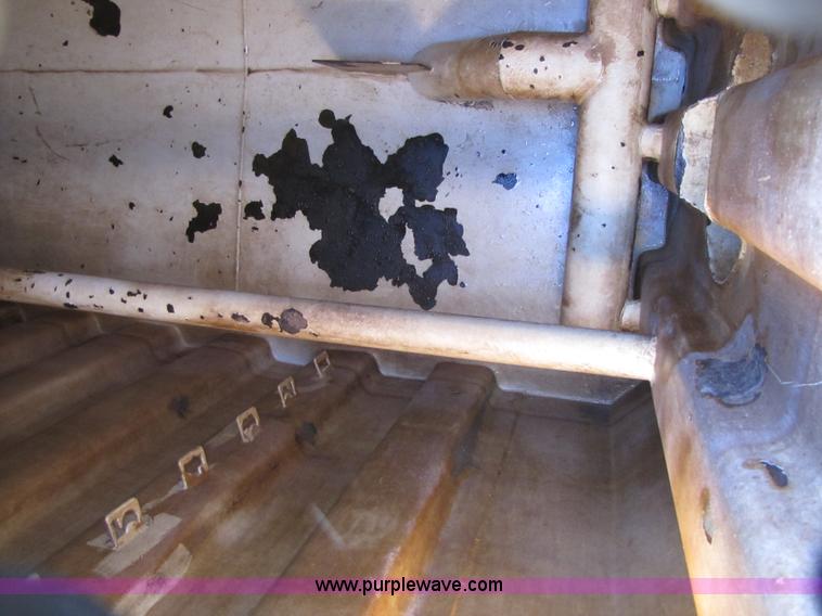 image for item B2196 2005 V.E. Enterprises flat top storage/frac tank