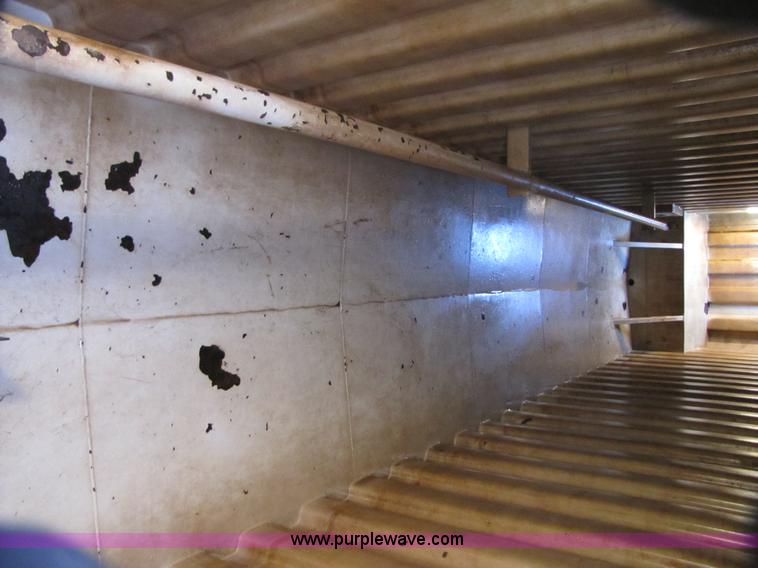 image for item B2196 2005 V.E. Enterprises flat top storage/frac tank