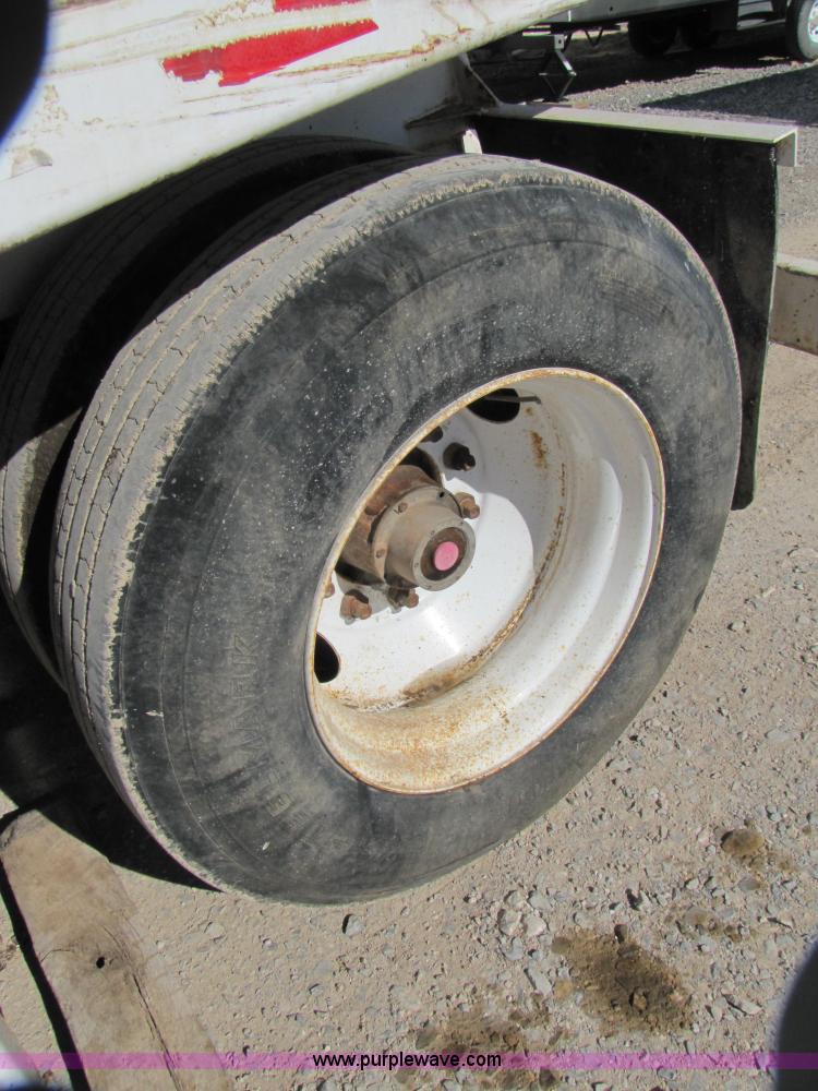 image for item B2196 2005 V.E. Enterprises flat top storage/frac tank