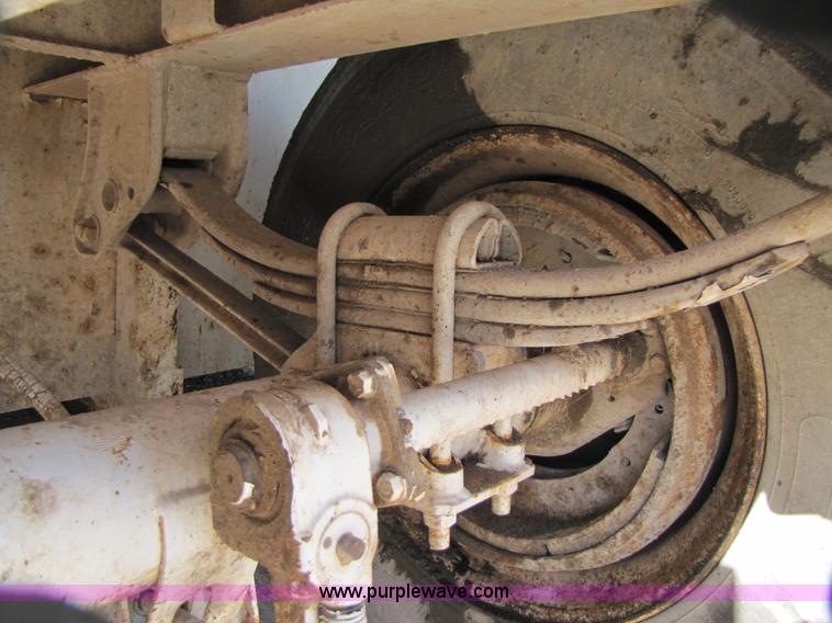 image for item B2196 2005 V.E. Enterprises flat top storage/frac tank