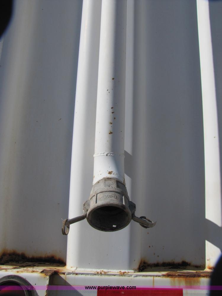 image for item B2196 2005 V.E. Enterprises flat top storage/frac tank