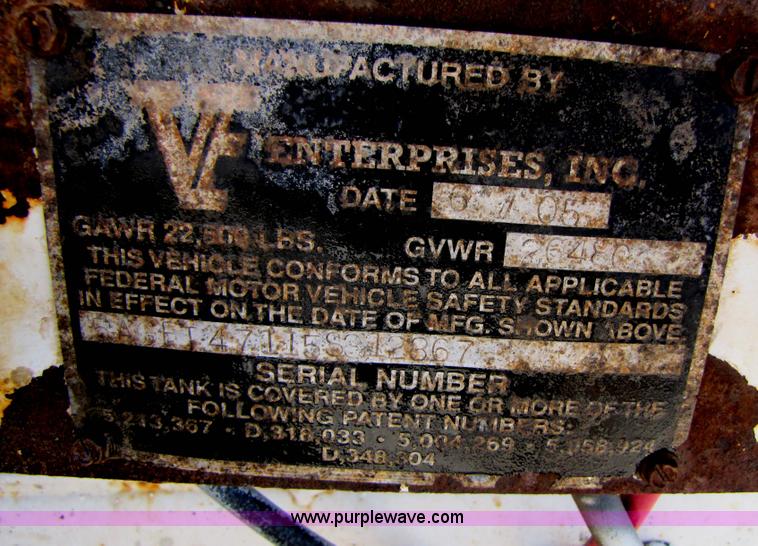 image for item B2196 2005 V.E. Enterprises flat top storage/frac tank