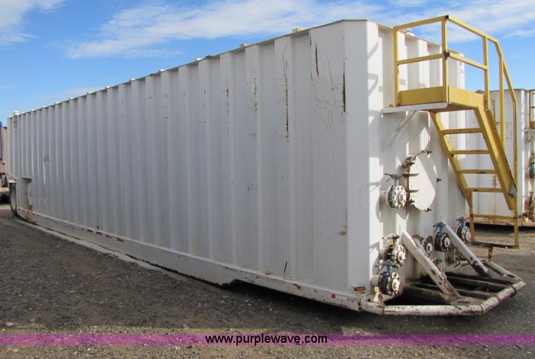image for item B2196 2005 V.E. Enterprises flat top storage/frac tank