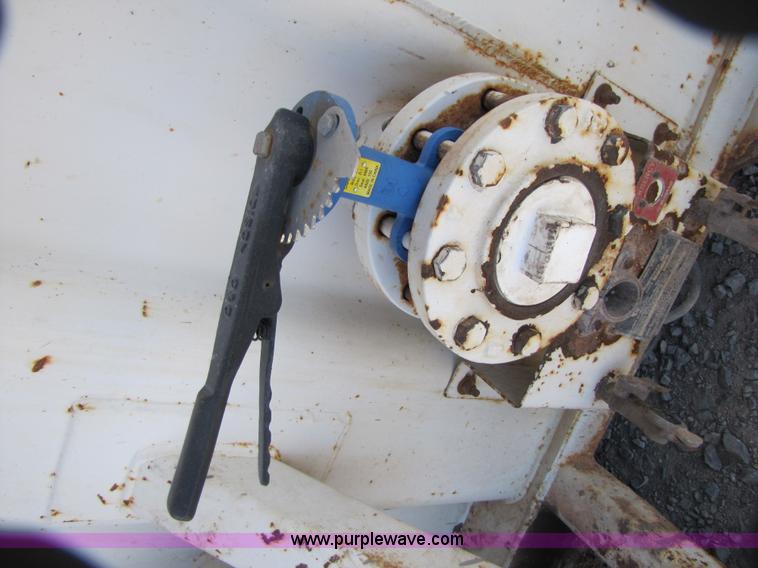 image for item B2198 2005 V.E. Enterprises flat top storage/frac tank