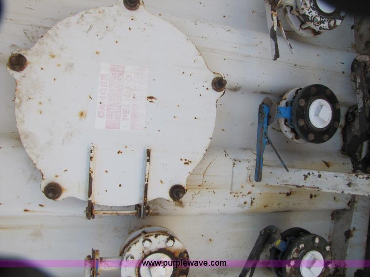 image for item B2198 2005 V.E. Enterprises flat top storage/frac tank