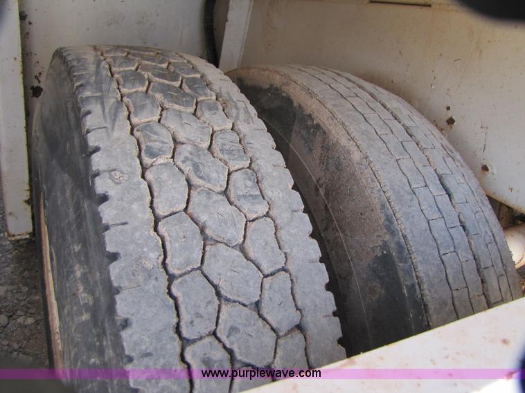 image for item B2198 2005 V.E. Enterprises flat top storage/frac tank