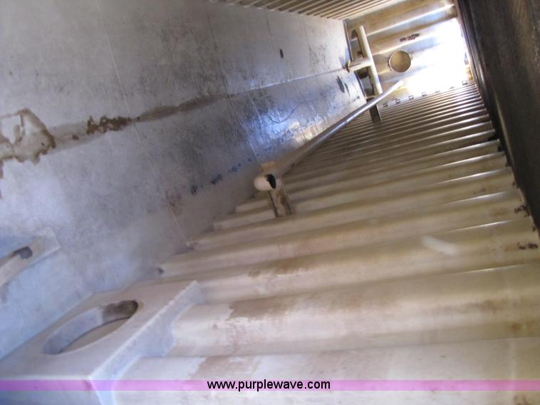 image for item B2198 2005 V.E. Enterprises flat top storage/frac tank