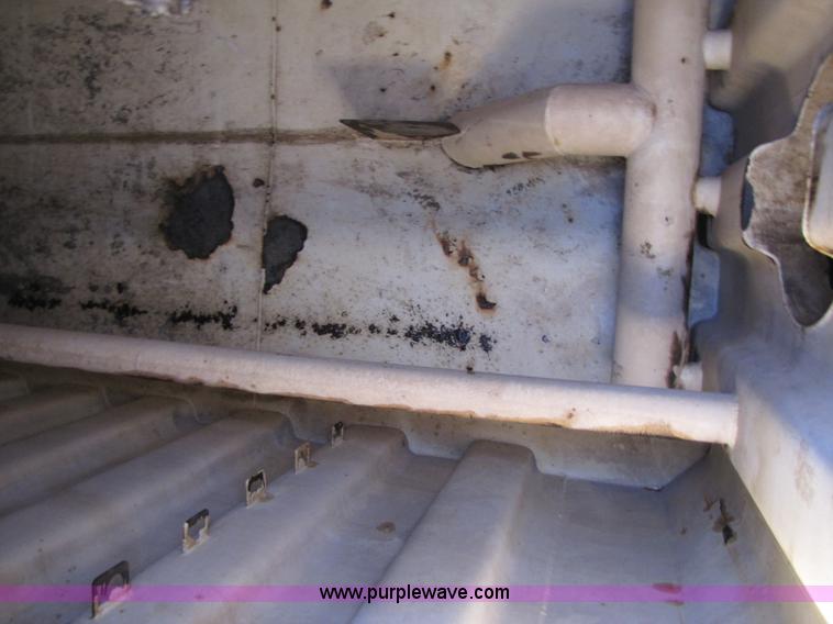 image for item B2198 2005 V.E. Enterprises flat top storage/frac tank