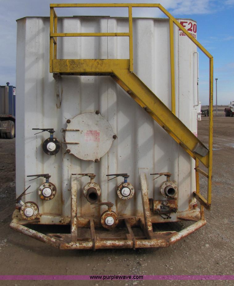 image for item B2215 2005 V.E. Enterprises flat top storage/frac tank