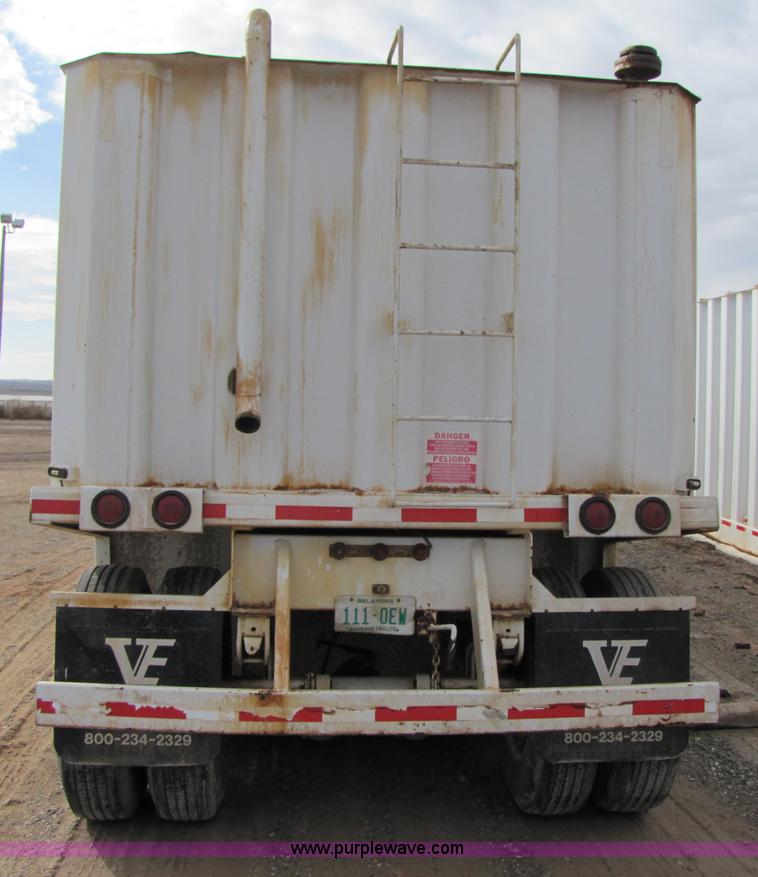 image for item B2215 2005 V.E. Enterprises flat top storage/frac tank
