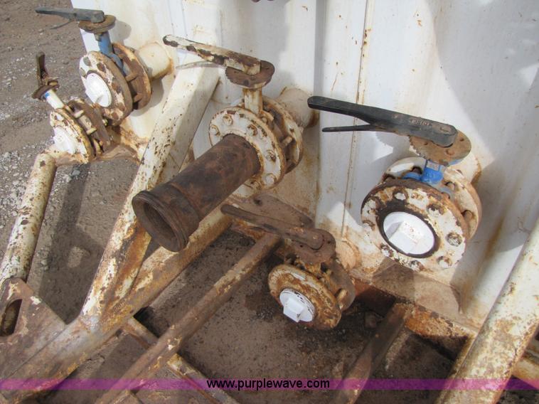 image for item B2215 2005 V.E. Enterprises flat top storage/frac tank