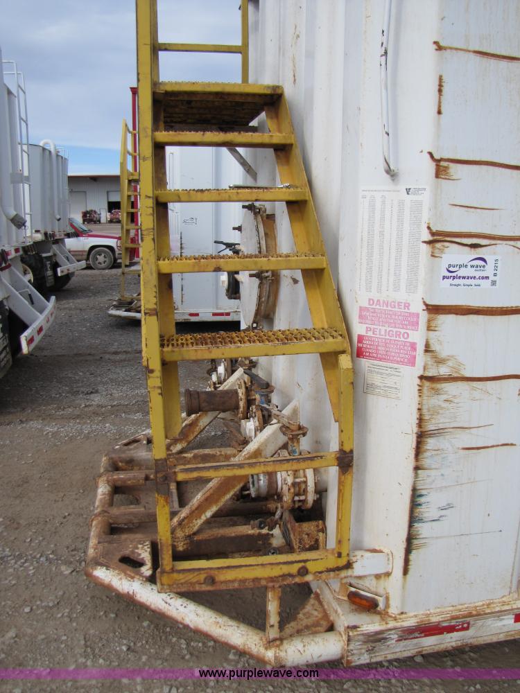 image for item B2215 2005 V.E. Enterprises flat top storage/frac tank