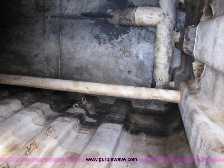 image for item B2215 2005 V.E. Enterprises flat top storage/frac tank