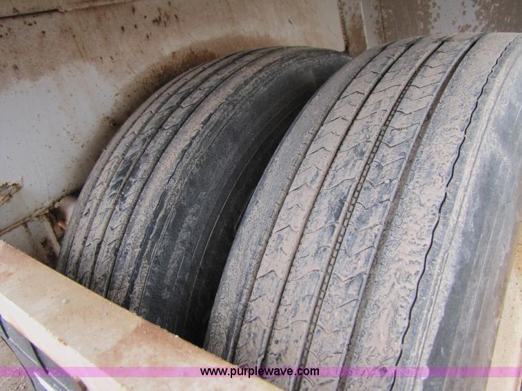 image for item B2215 2005 V.E. Enterprises flat top storage/frac tank