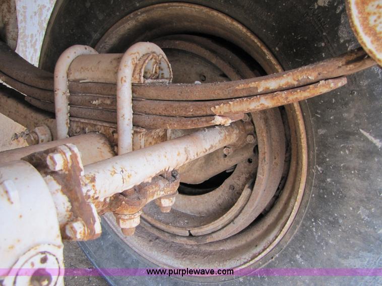 image for item B2215 2005 V.E. Enterprises flat top storage/frac tank