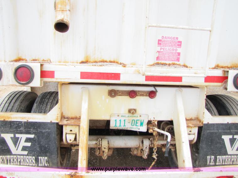 image for item B2215 2005 V.E. Enterprises flat top storage/frac tank